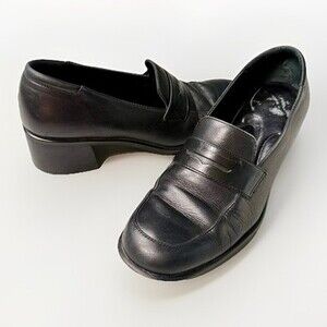 VTG Rockport Black Leather Slip On Heeled Penny Loafer Women’s US 7M Chunky Shoe